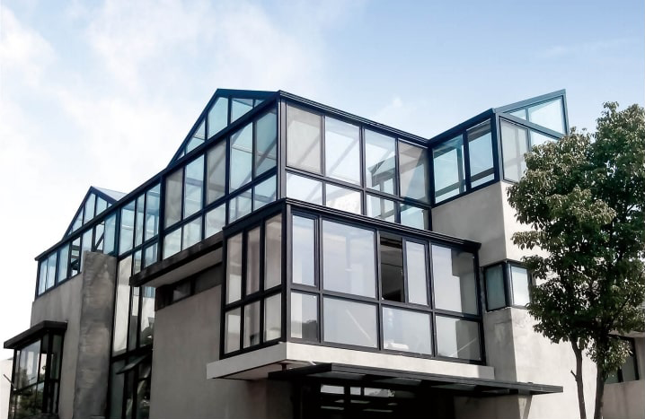 Pain Points and Solutions of Traditional High-end Sunrooms 